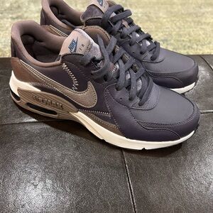 Nike Air Max Gray and Brown Sneakers